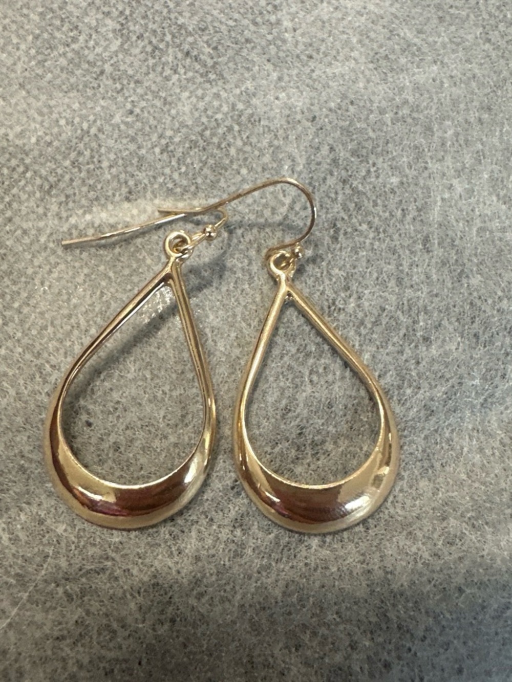Liz Claiborne Shiny Gold Teardrop Dangle Earrings
